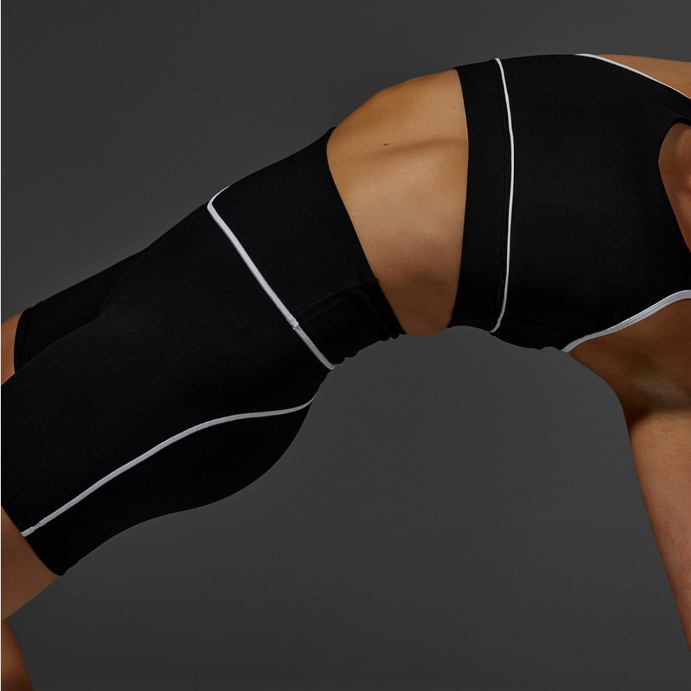 Contrast mid-length shorts - black and white